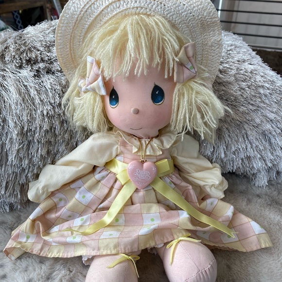 ✨Precious Moments Vintage Doll with locket